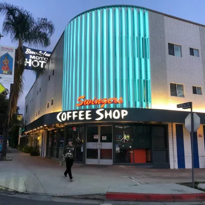 Swingers diner street corner view